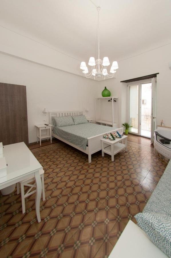 La Serva Padrona — Taranto